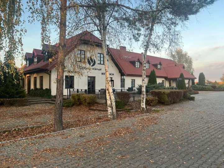 Dobry Klimat Hotel Uniejow Exterior photo